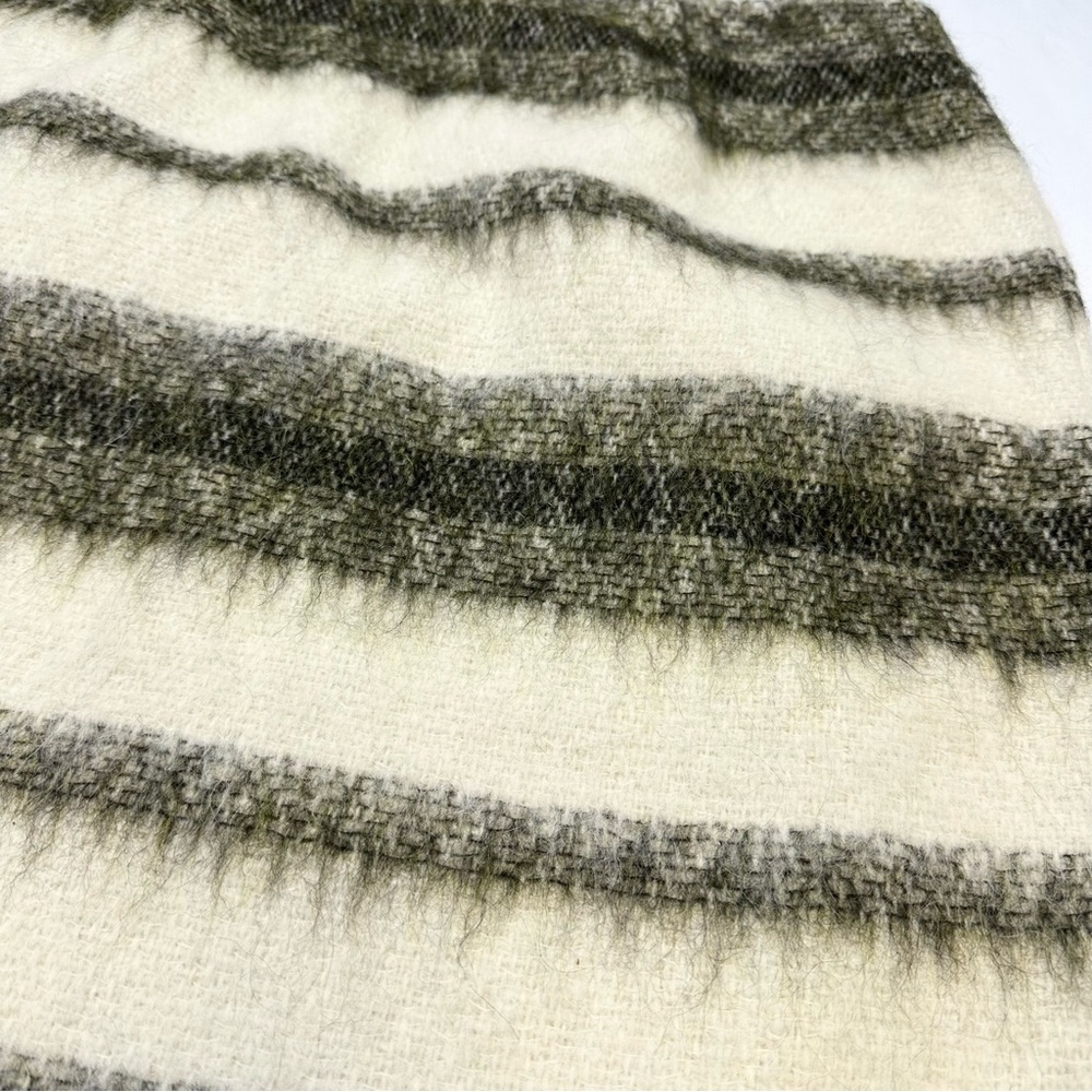 W by Worth Brushed Striped Mini Skirt Womens Size 12 Ivory & Tarragon Wool Blend - Picture 7 of 11